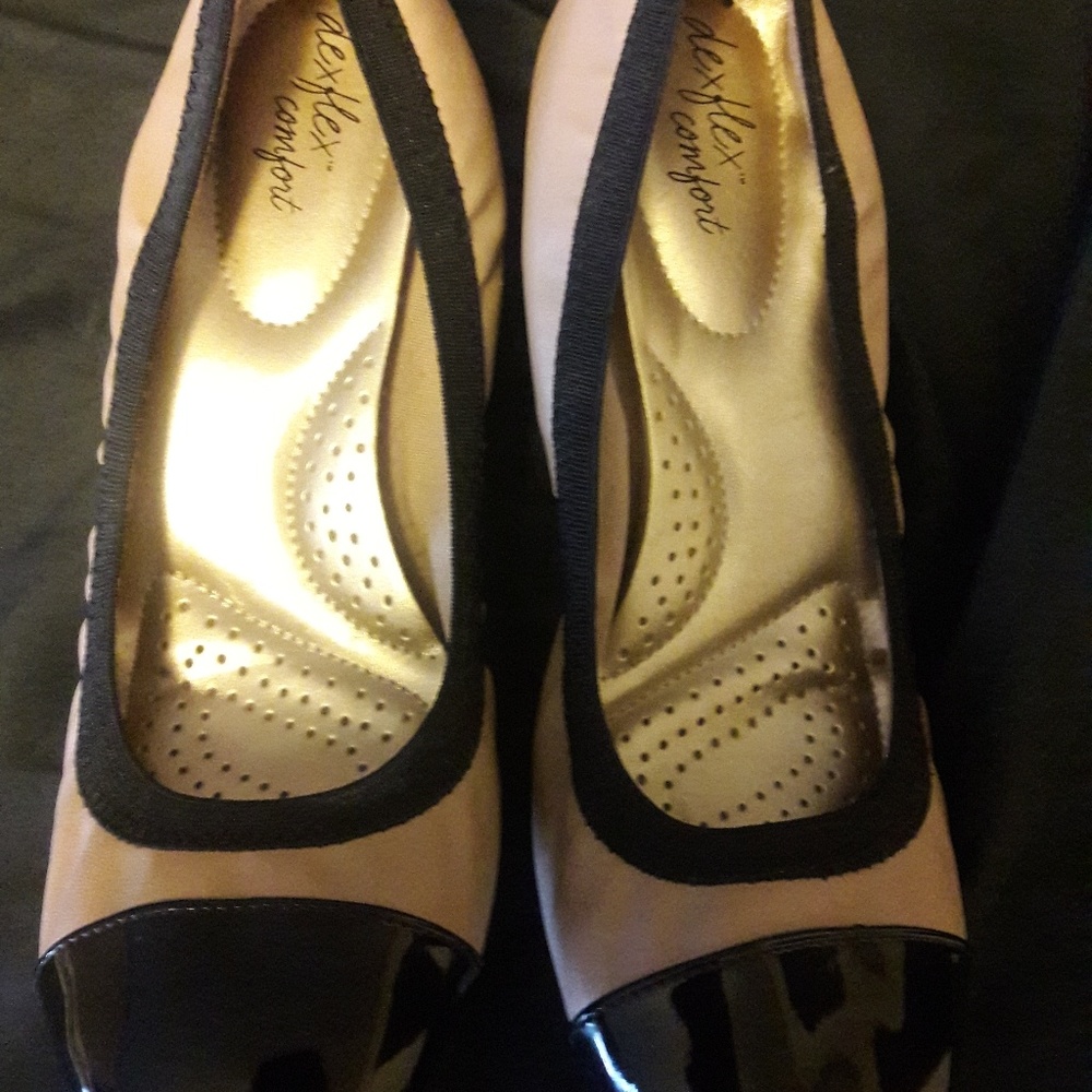 Dexflex comfort Flats - SOLD